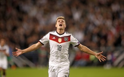 欧亿电竞焦点-中场核心再显身手